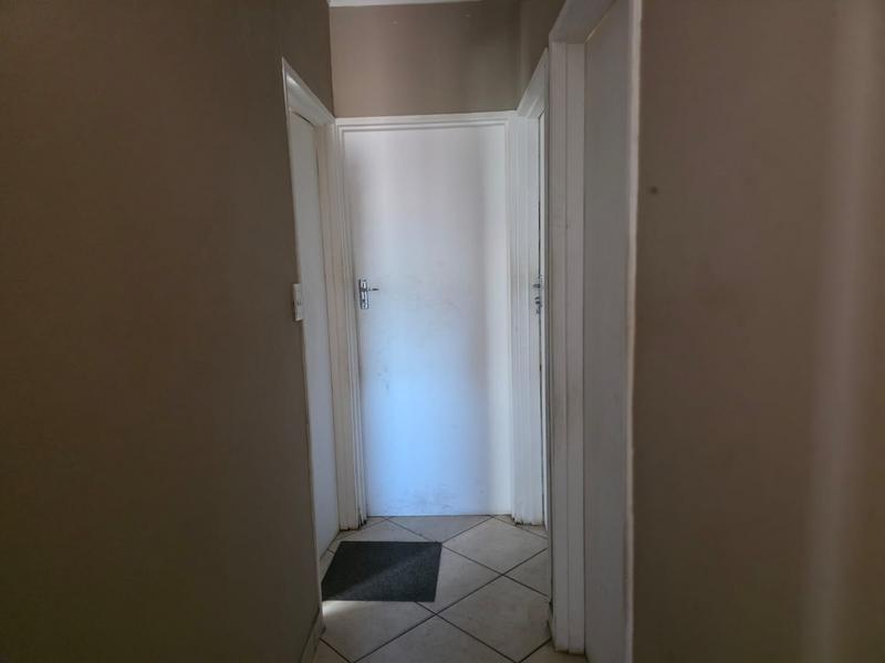 5 Bedroom Property for Sale in Kensington Western Cape